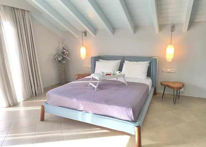 Luxury Matzourana With Private Pool Villa *