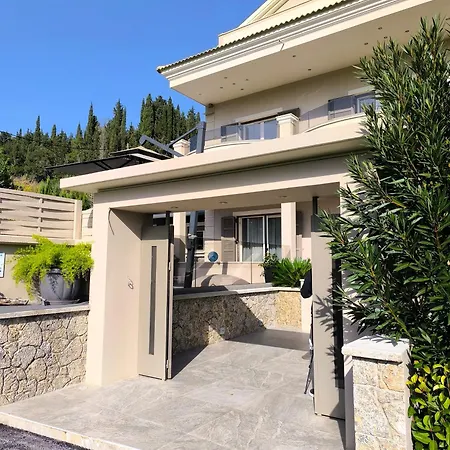Villa Luxury Matzourana With Private Pool