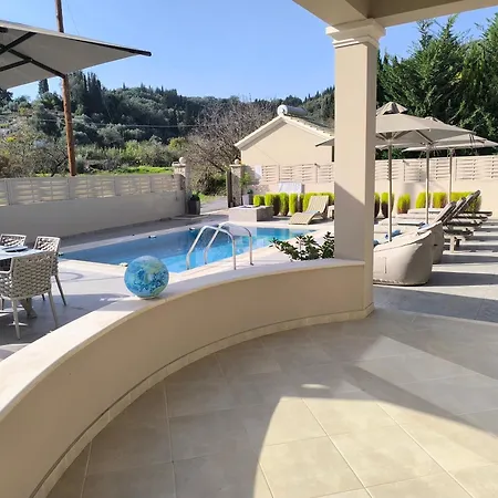 Villa Luxury Matzourana With Private Pool *