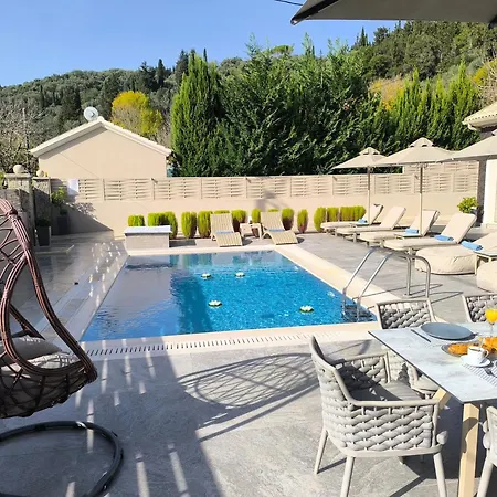 Villa Luxury Matzourana With Private Pool *