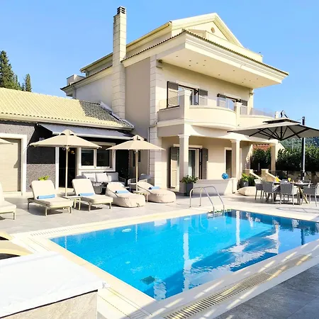Villa Luxury Matzourana With Private Pool *