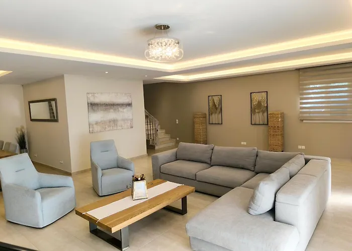 Villa Luxury Matzourana With Private Pool *