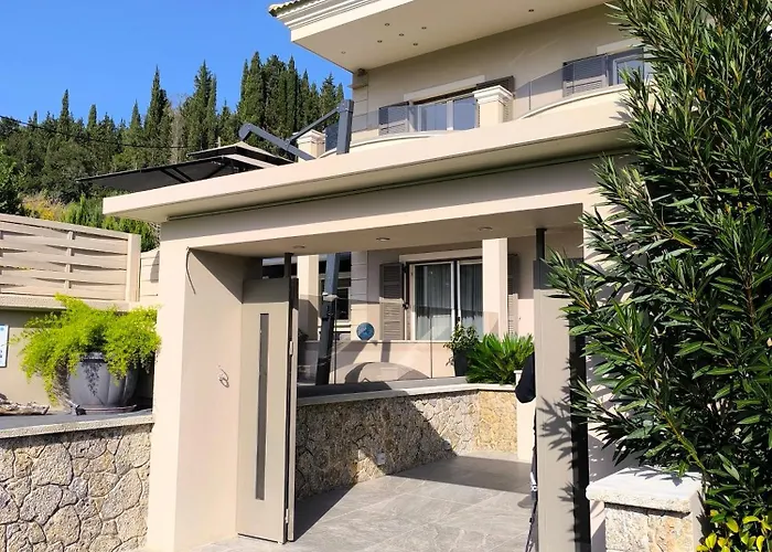 Villa Luxury Matzourana With Private Pool