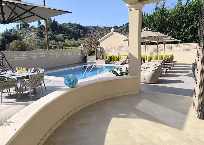 Villa Luxury Matzourana With Private Pool *