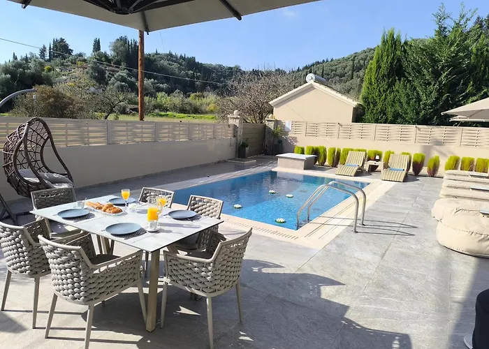 Villa Luxury Matzourana With Private Pool Sidárion