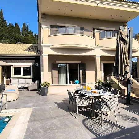 Luxury Matzourana With Private Pool Sidárion